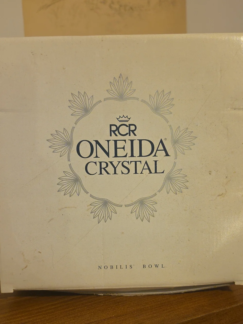 RCR Oneida Crystal Box with crystal bowl